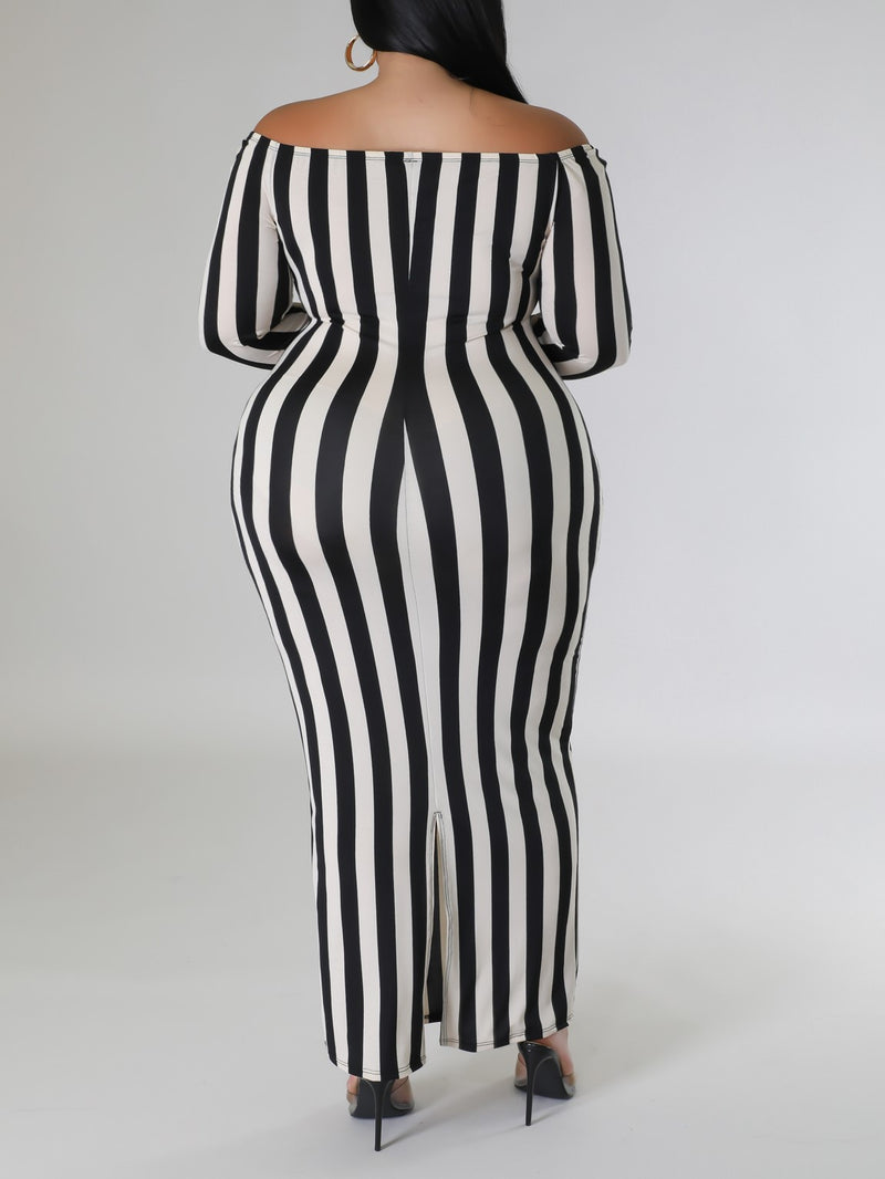 Plus Size Off the Shoulder Lavonia Maxi Dress
