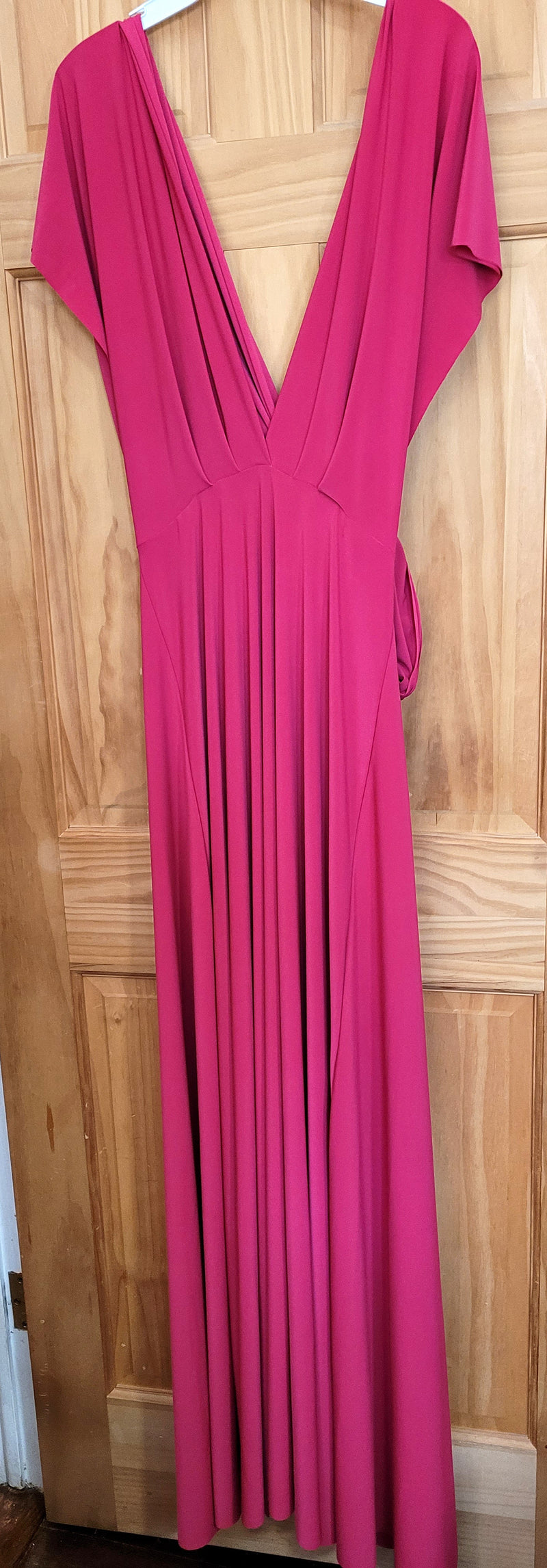Vestido largo convertible estilo rosa fuerte