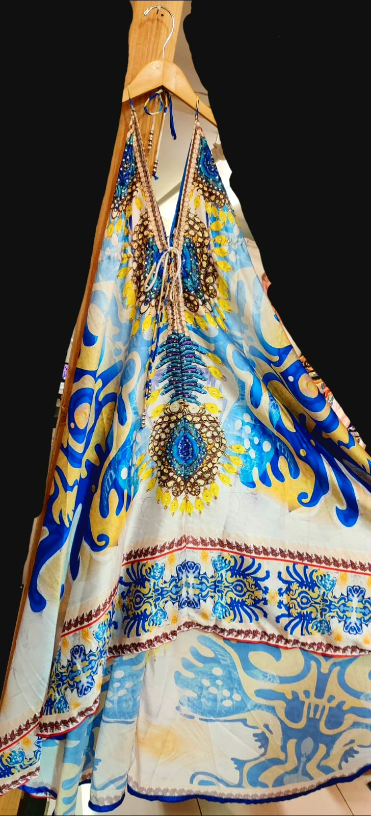 Vestido Maxi Pañuelo Con Estampado Exótico Azul Blanco