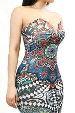 Vestido midi con escote en V profundo