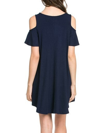 Vestido de punto con hombros descubiertos