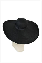 Sombrero negro con ala extra de alambre